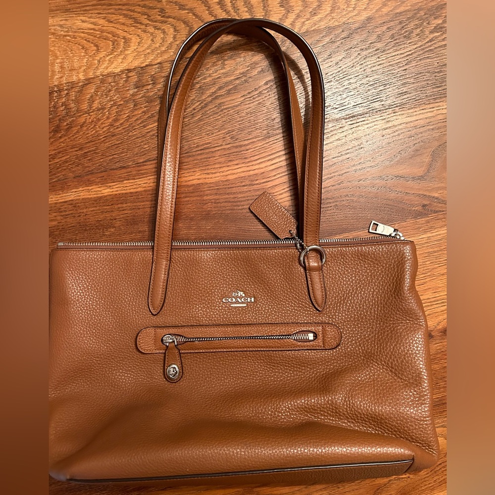 HP 🎉 COACH Pebbled leather shoulder bag satchel
